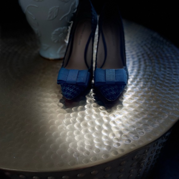 Antonio Melani Tweed Navy and Green Heel with Bow- 7 1/2 - Picture 7 of 10